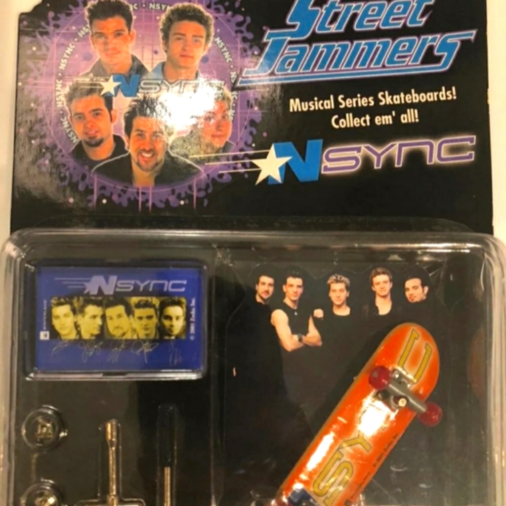 🎉🎉 HOST PICK 🎉🎉Nsync street jammers skateboard toy